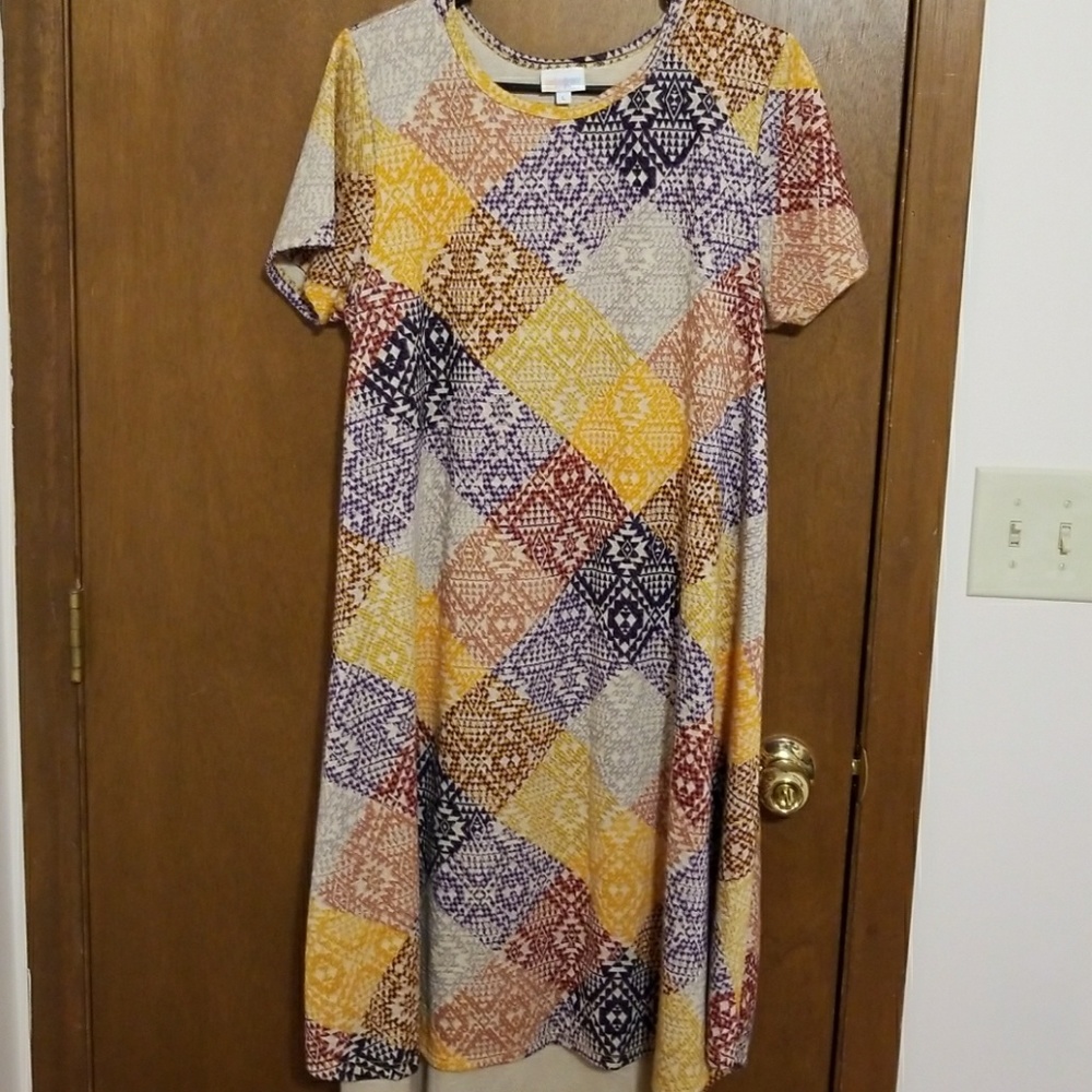 Lularoe Jaquard Carly
